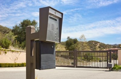 Commercial Gate Installation in Boca Raton, FL
